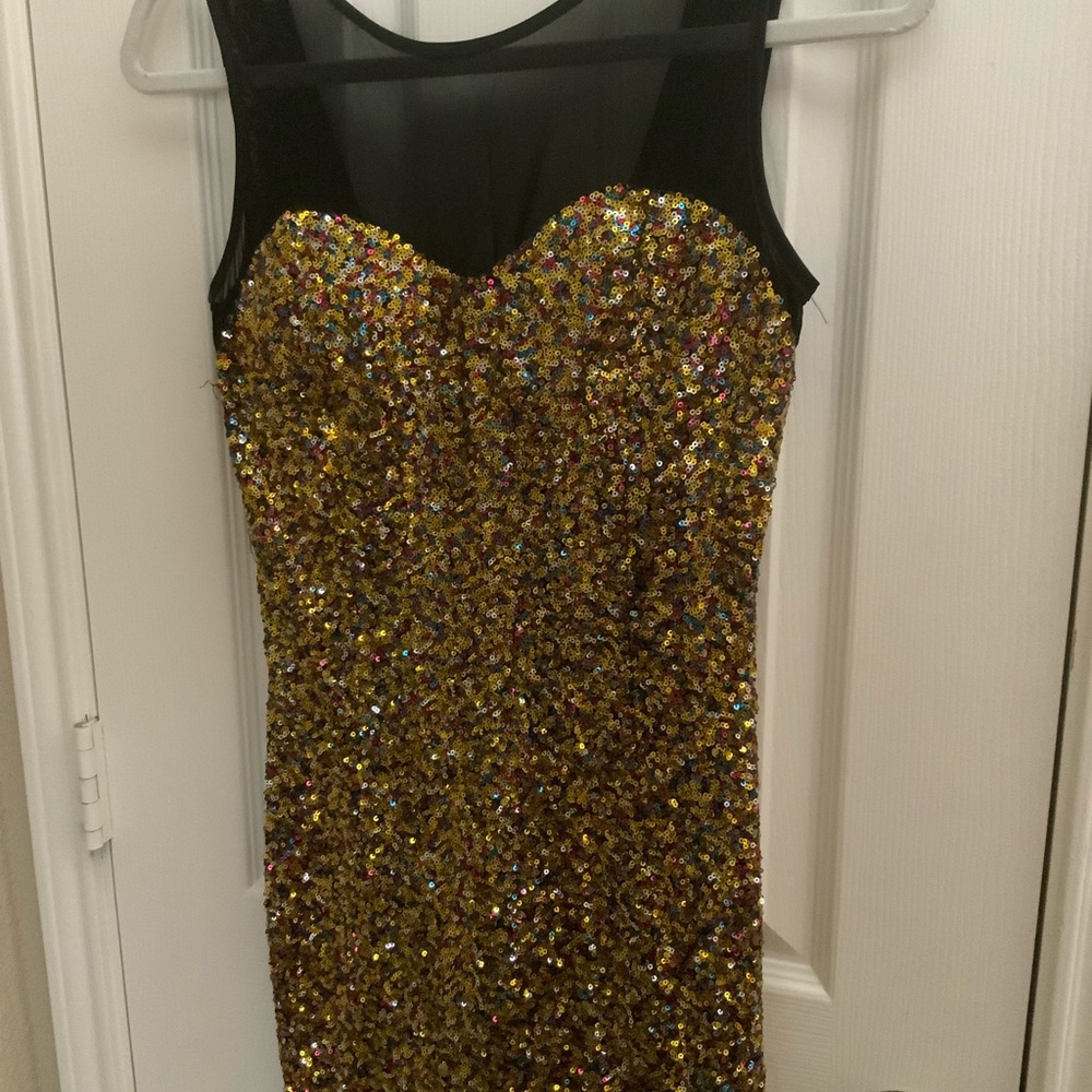 Short mini dress